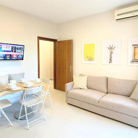13 Eur For Monthly Stay - Home By The Sea - Hbs Golem  Bagian luar foto