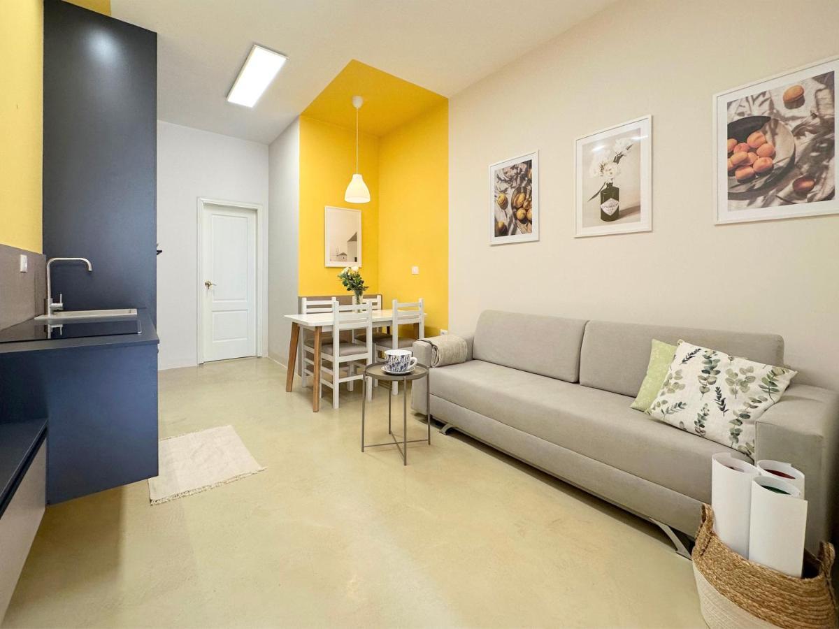 13 Eur For Monthly Stay - Home By The Sea - Hbs Golem  Bagian luar foto