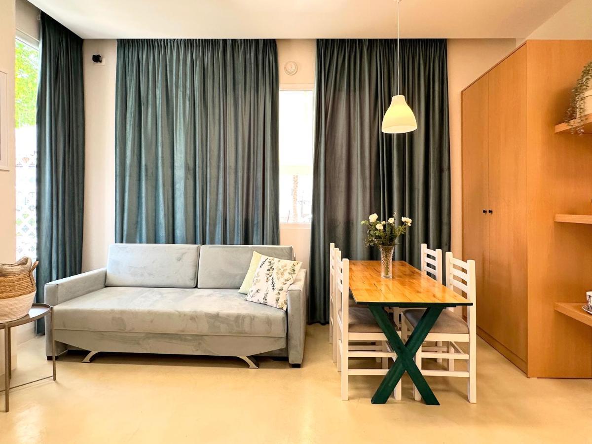 13 Eur For Monthly Stay - Home By The Sea - Hbs Golem  Bagian luar foto