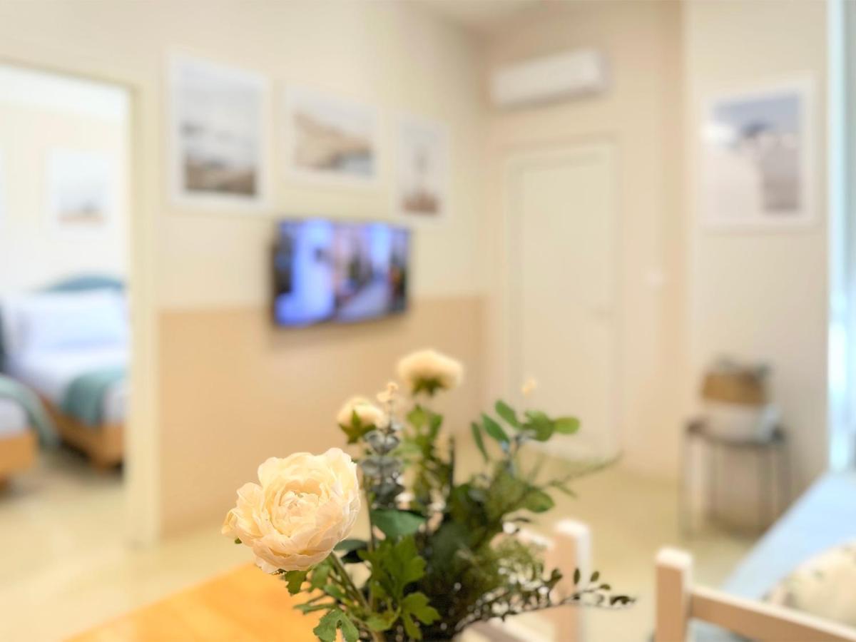 13 Eur For Monthly Stay - Home By The Sea - Hbs Golem  Bagian luar foto
