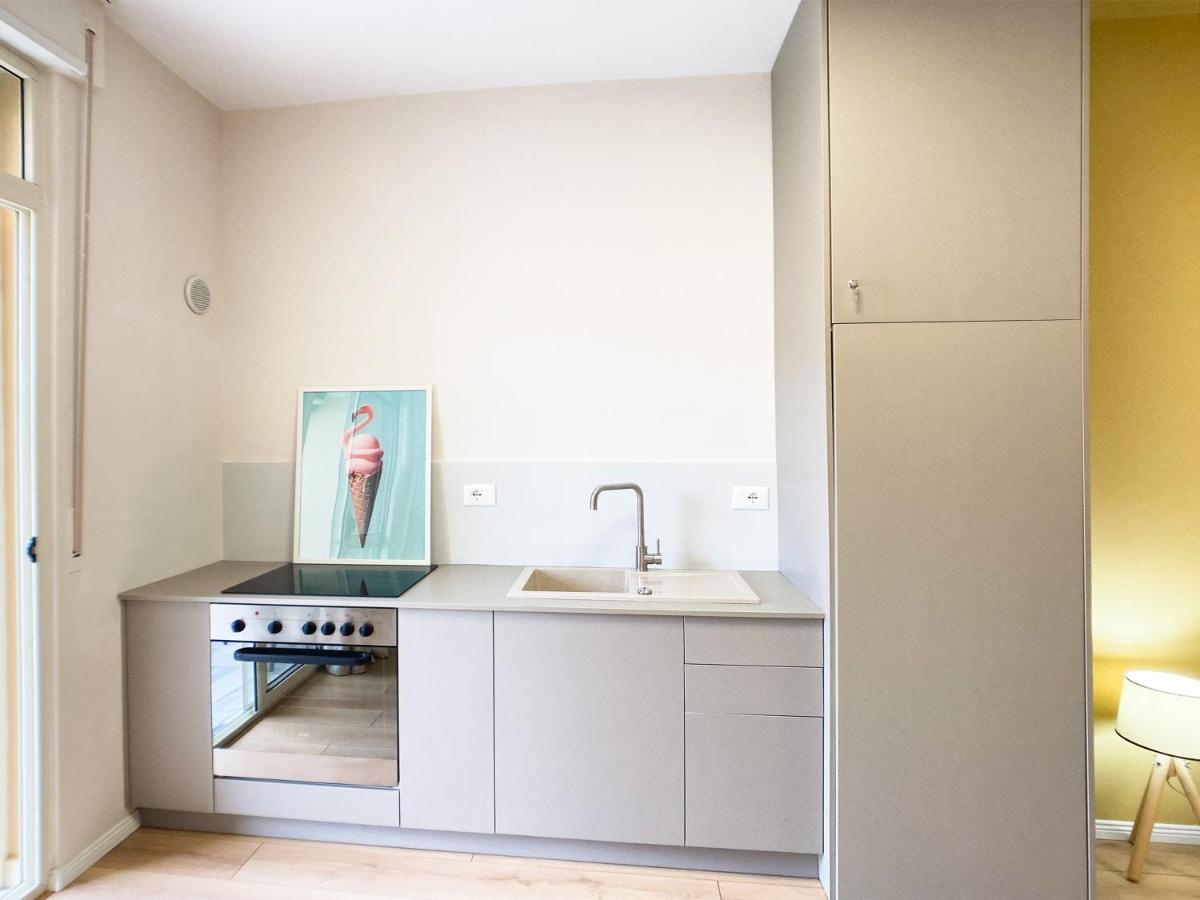 13 Eur For Monthly Stay - Home By The Sea - Hbs Golem  Bagian luar foto