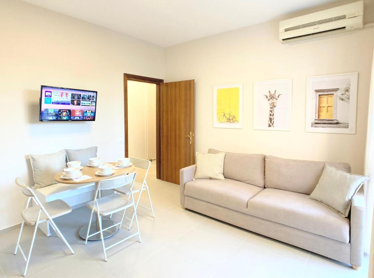 13 Eur For Monthly Stay - Home By The Sea - Hbs Golem  Bagian luar foto