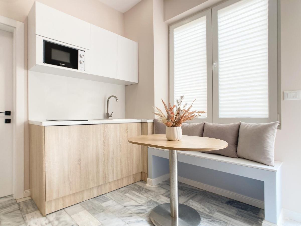 13 Eur For Monthly Stay - Home By The Sea - Hbs Golem  Bagian luar foto