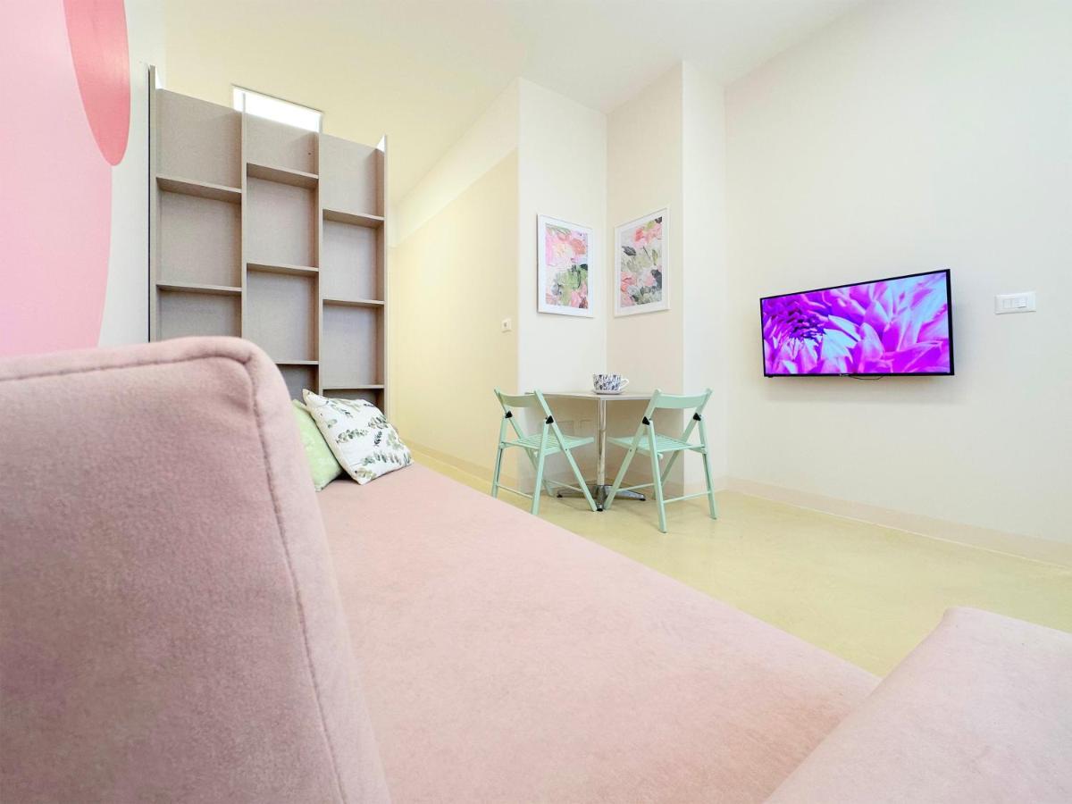 13 Eur For Monthly Stay - Home By The Sea - Hbs Golem  Bagian luar foto